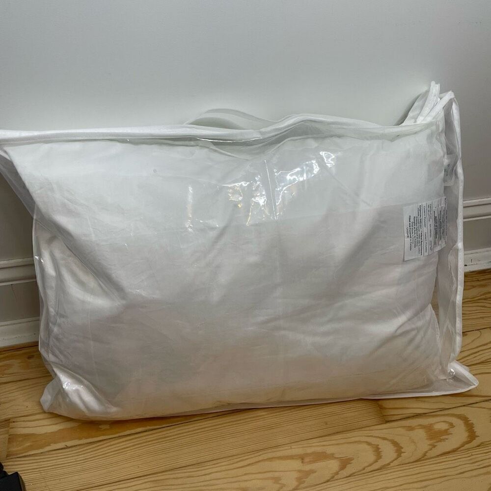 New Brooklinen Down Alternative Pillow Mid-Plush 100 Hypoallergenic 20x26 Soft